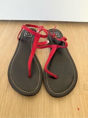 GAP Red Suede T-Strap Flat Sandals